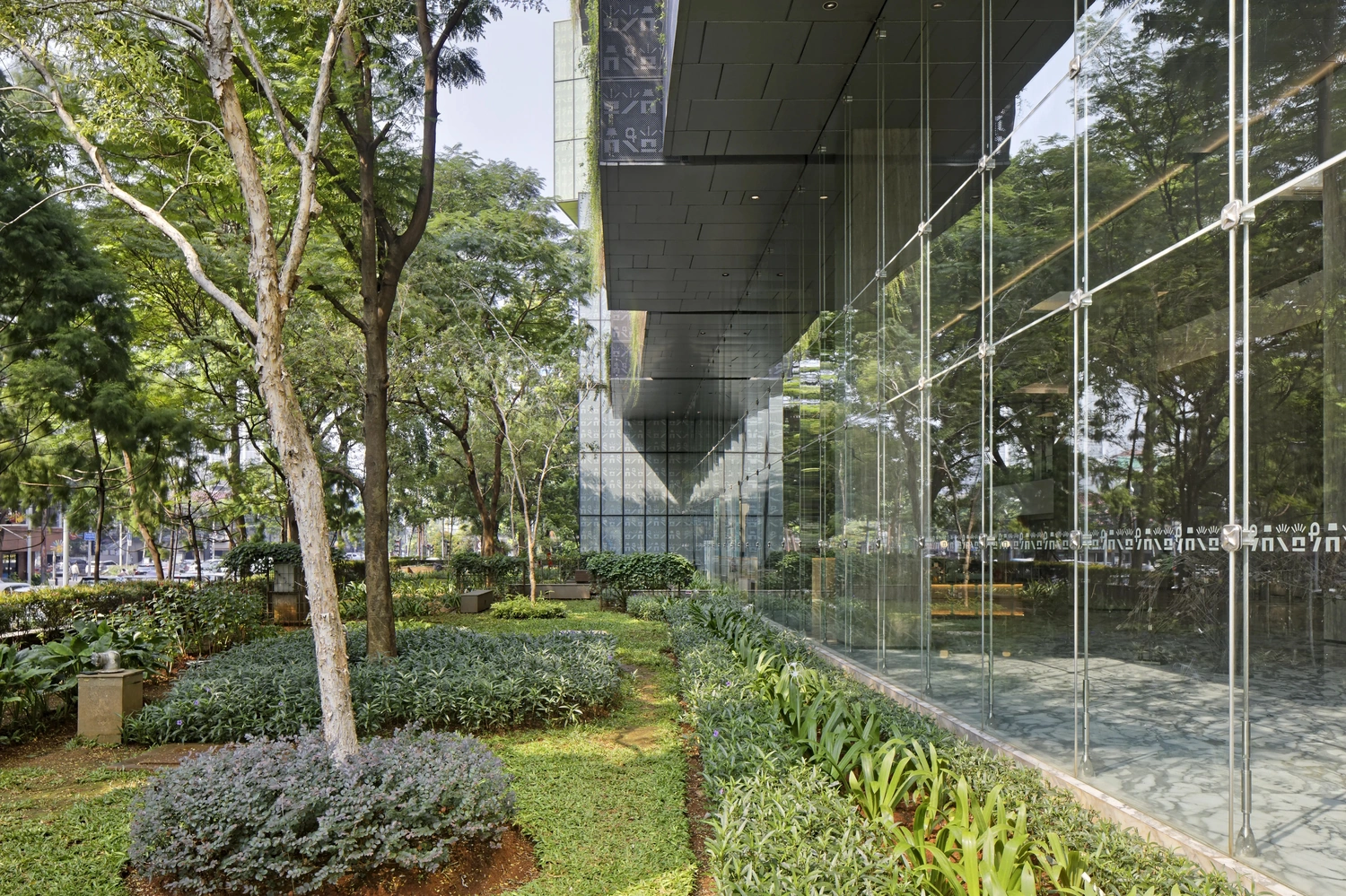 Eco-Friendly Surroundings